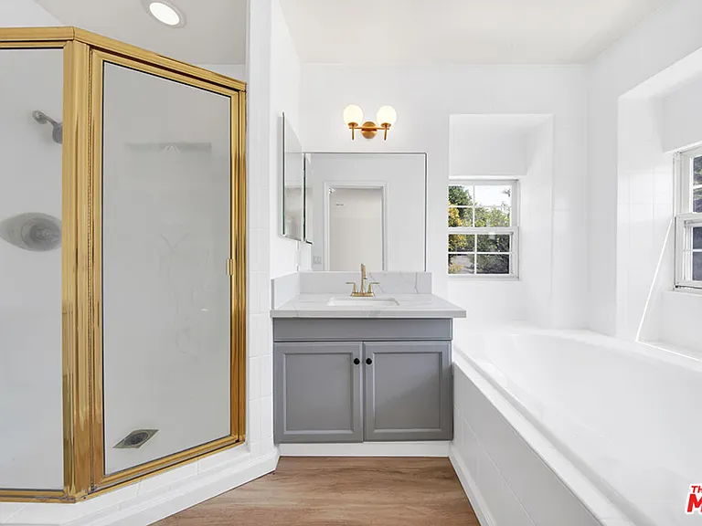 5532 Angelus Ave — Photo 10