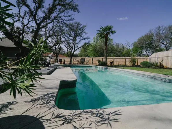 300 Las Plumas Dr, Georgetown, TX 78628