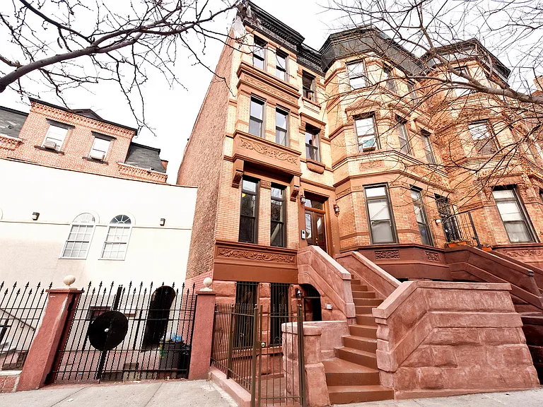 48 Hamilton Pl #2 — Photo 9
