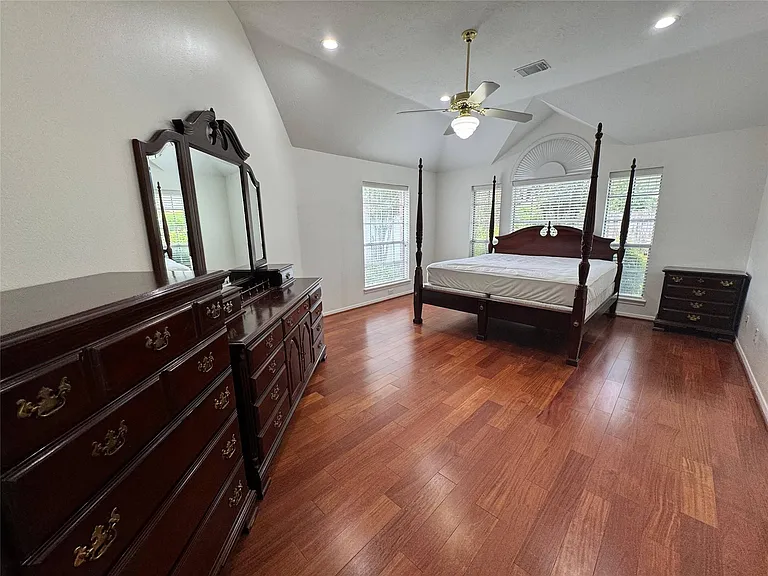 1718 Berkoff Dr — Photo 31