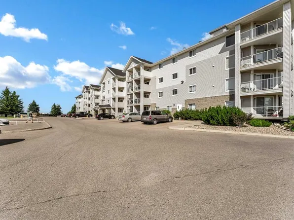 1648 SW Saamis Dr NW #215, Medicine Hat, AB T1C 4X1