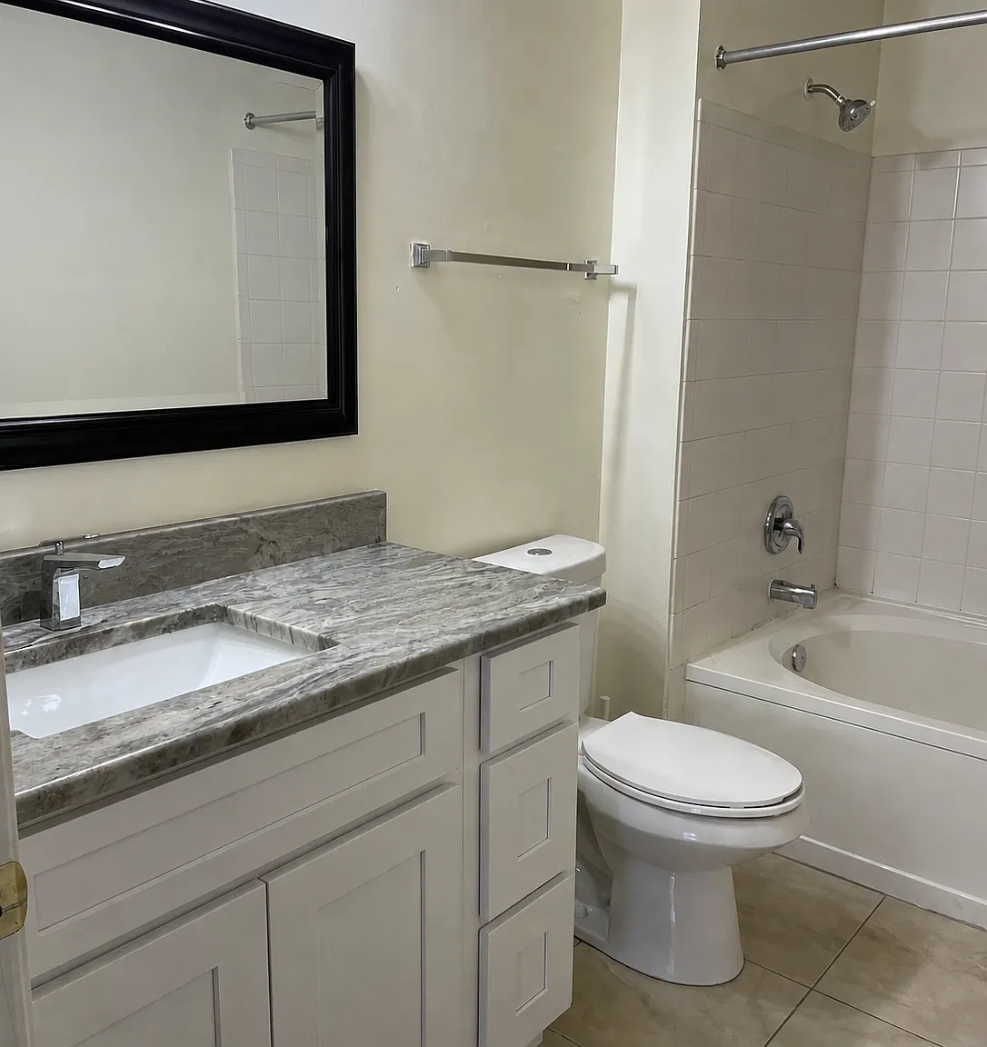 3 bed, 1476 sqft, $2,050 — Photo 1