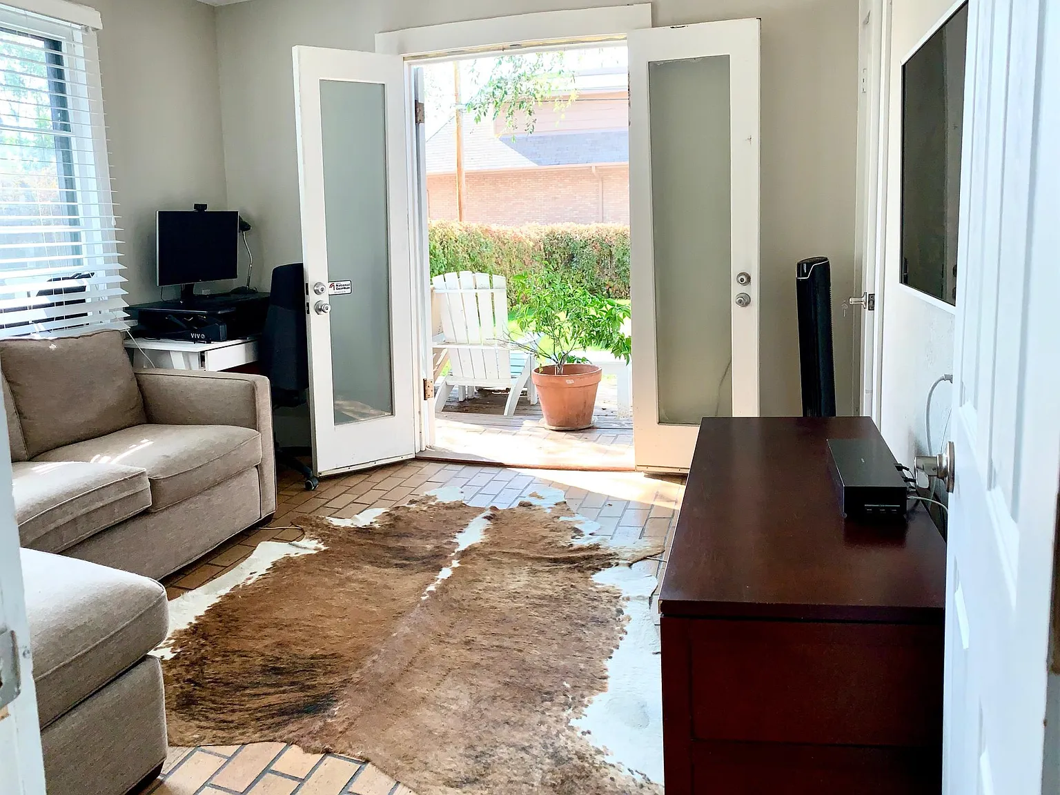 2 bed, 1630 sqft, $4,000 — Photo 4