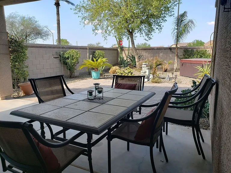 208 E Caribbean Dr — Photo 22