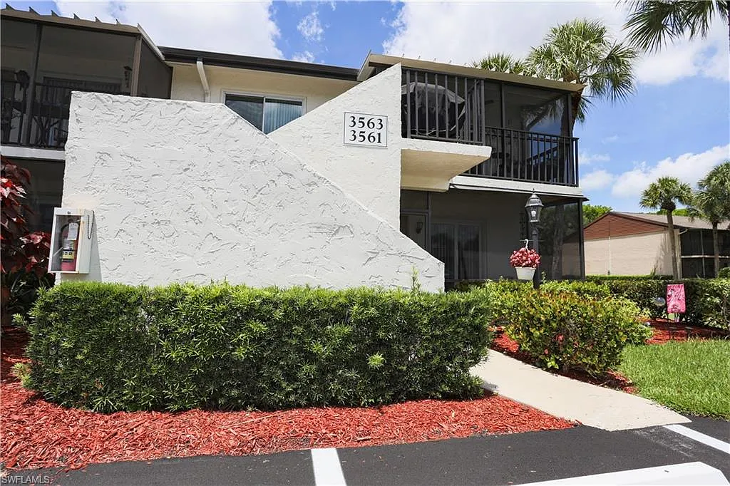 2 bed, 2.0 bath, 1200 sqft, $3,800 — Photo 2