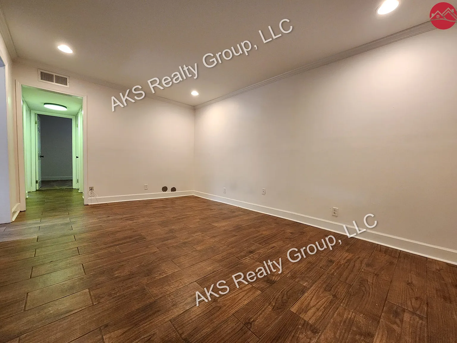 2 bed, 792 sqft, $1,350 — Photo 4