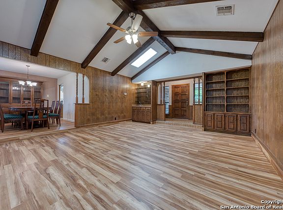 3rd image of 2406 Border Ln