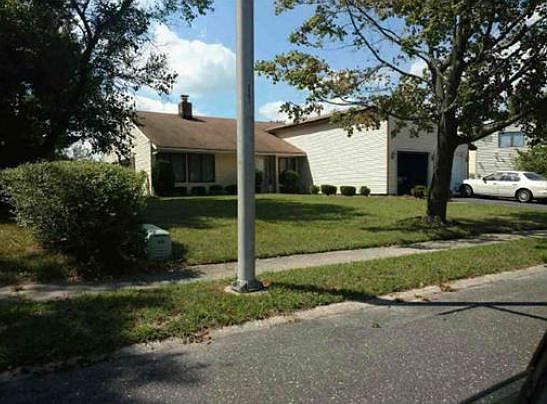 2nd image of 79 Eastmont Ln