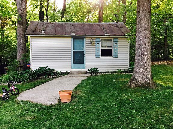 2nd image of 23103 Patricia Ln
