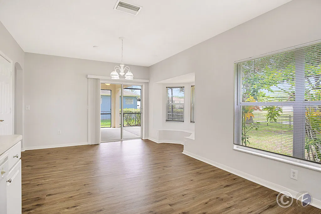 6349 Bridgecrest Dr | FishHawk Ranch — Photo 3