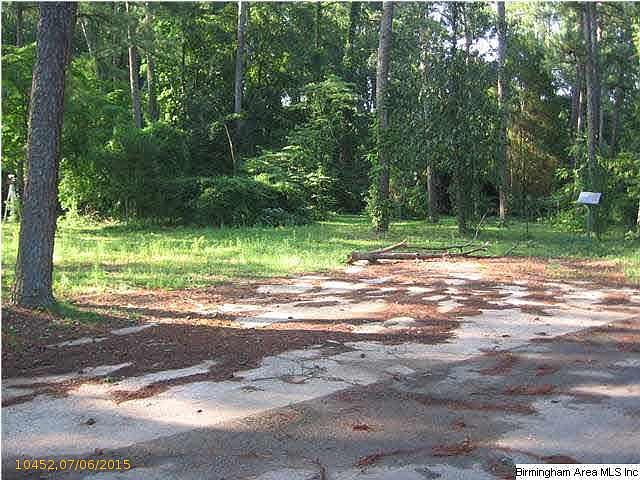 1st image of 125 Lake Dr NE #0