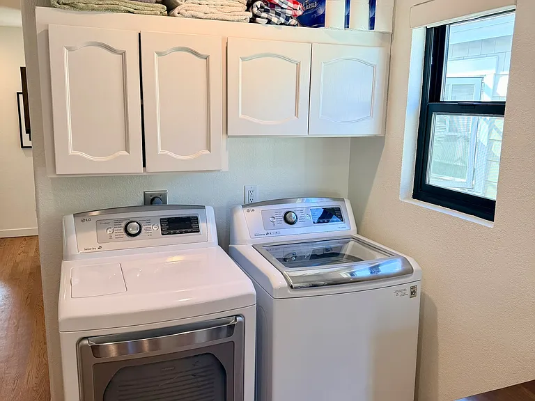 325 C Ave — Photo 17