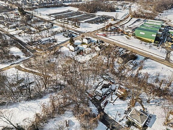 3rd image of 51 Grove Rd