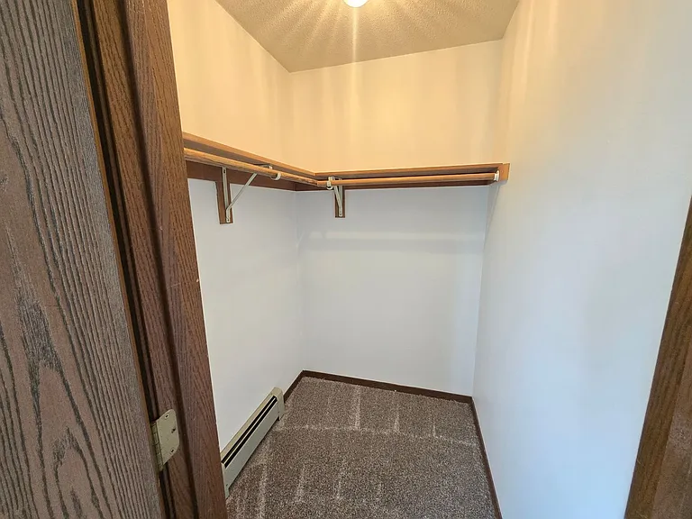 Pebble Creek Apartments — Photo 28