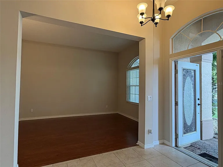 10237 Facet Ct — Photo 10