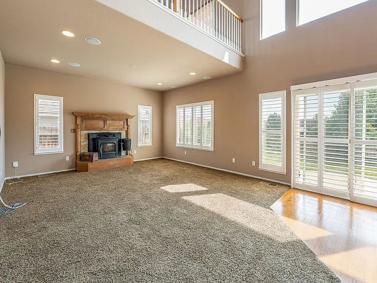 3270 Creekside Ln — Photo 4