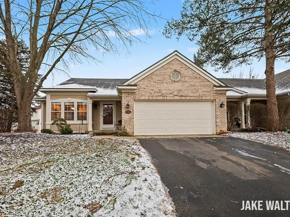 3766 Old Elm Dr SE, Kentwood, MI 49512