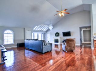 807 W Thompson Ln, Murfreesboro, TN 37129