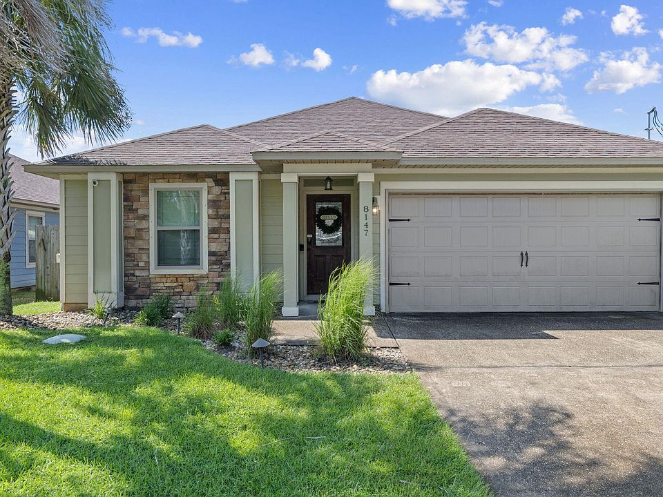 1st image of 8147 Sierra St