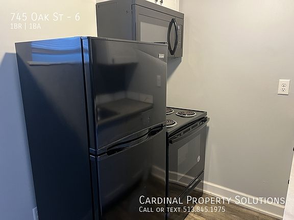 4th image of 745 Oak St APT 6