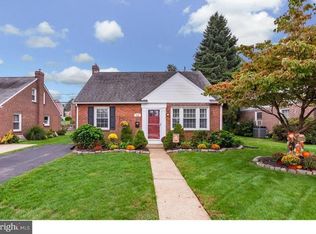 532 Lawrence Rd, Havertown, PA 19083