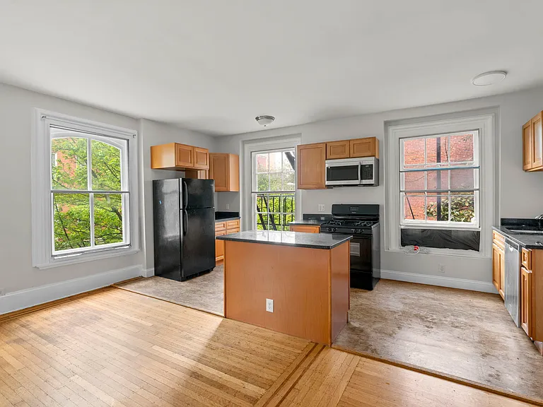 505 Cathedral St #2 — Photo 9