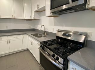 Fountain Village Cottages, Los Angeles, CA 90046