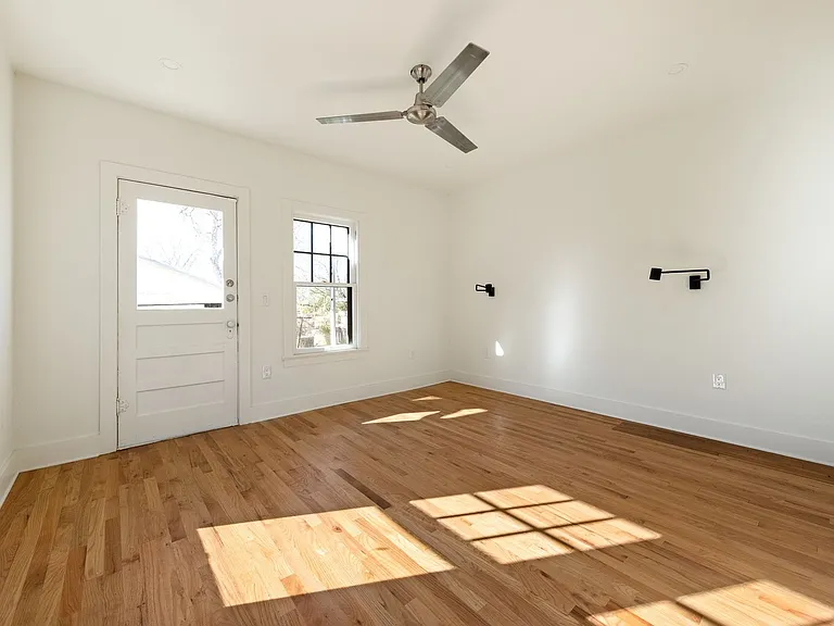 909 N Mesquite St — Photo 7