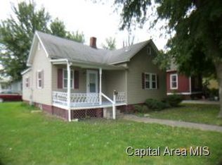 742 N East St, Jacksonville, IL 62650