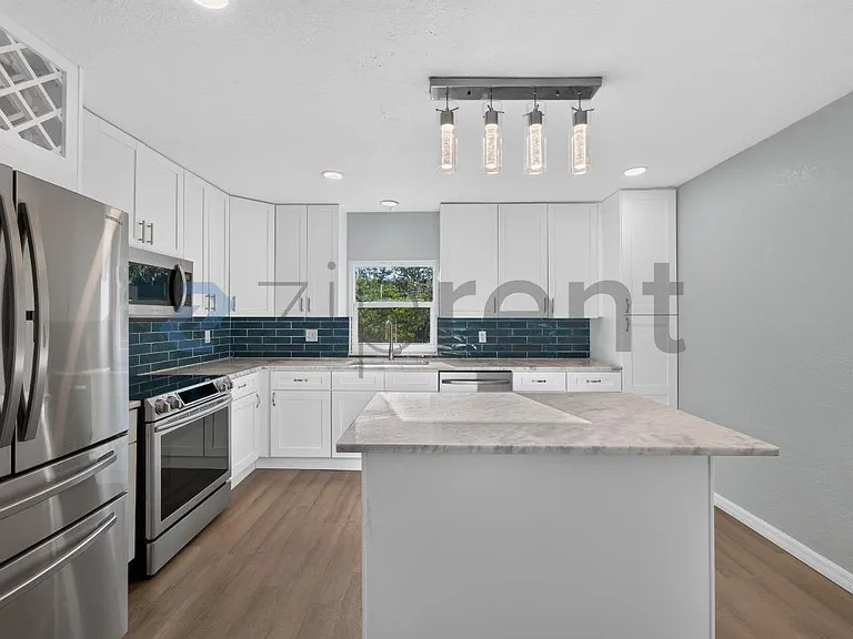 7425 Seagull Way — Photo 5