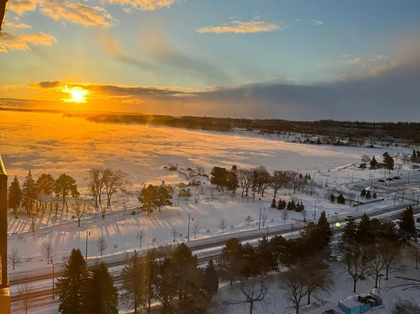 65 Ellen St Unit 1208, Barrie, ON L4N 3A5