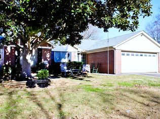 5924 Shannon Dr, Horn Lake, MS 38637