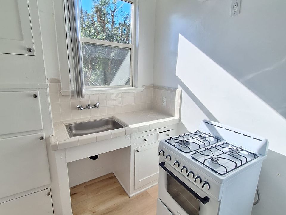 1st image of 4901 N Figueroa St APT 209
