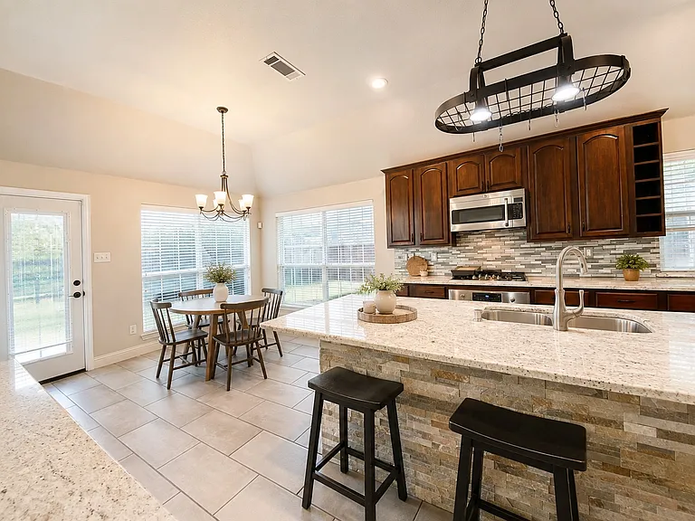 1815 Lake Glen Trl — Photo 9