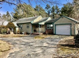 216 Cross Rd, Dartmouth, MA 02747