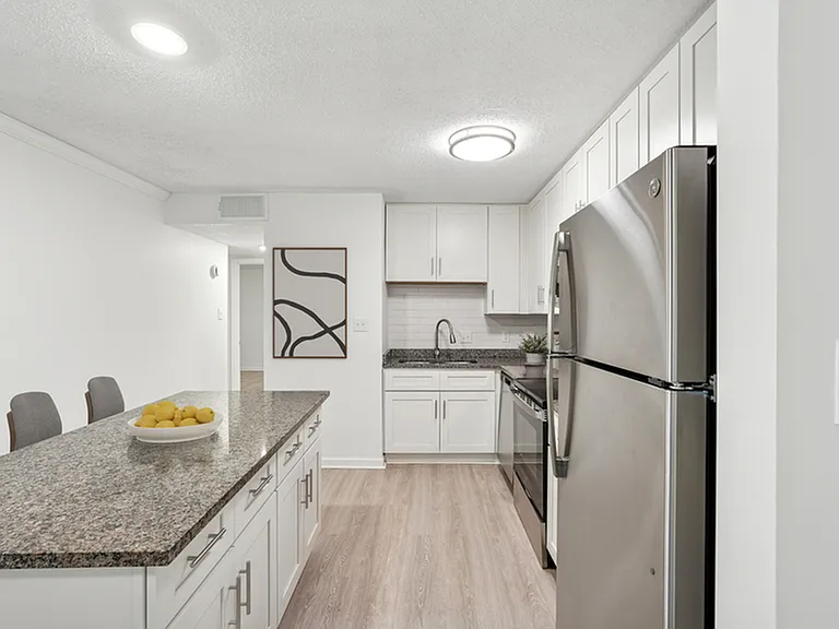 2x2 1150 sqft B1U - Unit 333 - Kitchen_001 2x2 1150 sqft B1U - Unit 333 - Kitchen_001