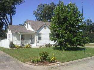 1921 S Dewey Ave, Bartlesville, OK 74003