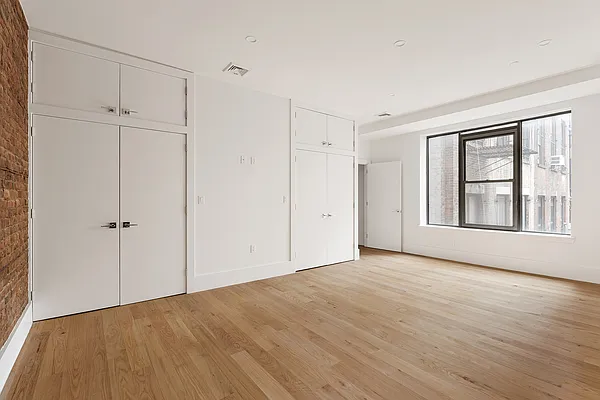 Rented by Compass | media 12