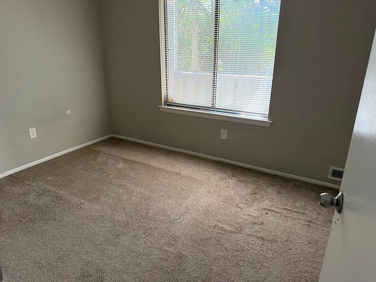 5518 Aberdeen Dr #A — Photo 11