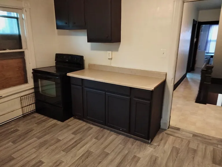 110 S Locust St #2 — Photo 3