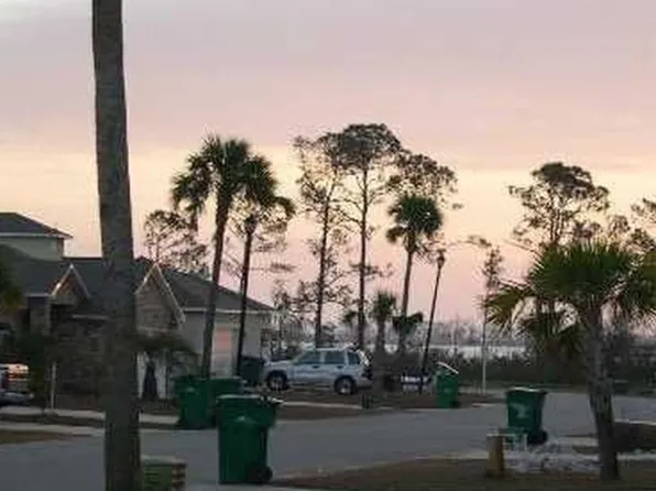 263 Tecumseh Ln, Mary Esther, FL 32569