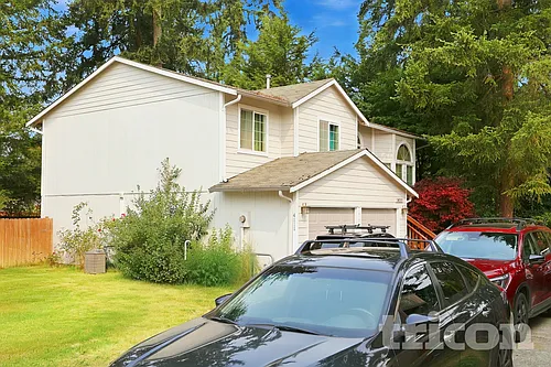 4111 176th Pl NE Photo 1