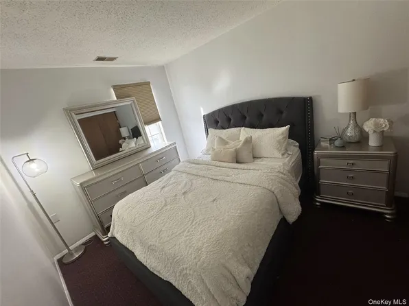 3102 Whispering Hls Unit 678, Chester, NY 10918