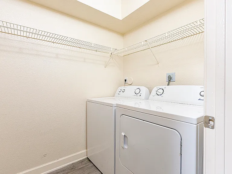 Mosaic Apartments — Photo 12