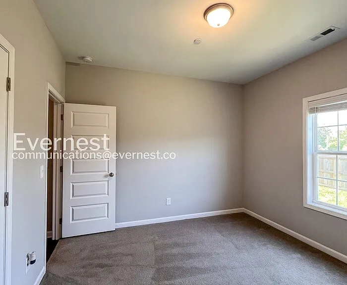 1107 Prospect Ct — Photo 18