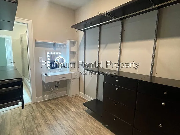 3215 Summerpoint Xing — Photo 44
