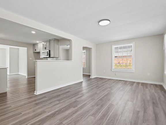 3rd image of 2916 Dalewood Rd