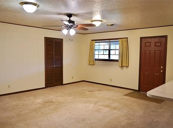 5th image of 2100 Orchid St