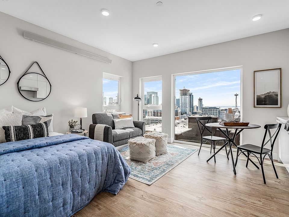 1st image of 323 Bellevue Ave E #411