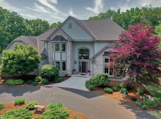 855 Wood Thrush Ln, Colgate, WI 53017